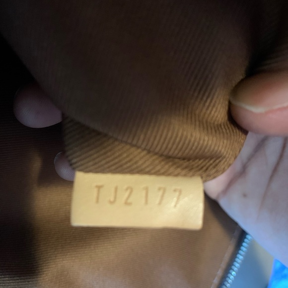 Louis Vuitton Etui Voyage PM - Picture 5 of 7